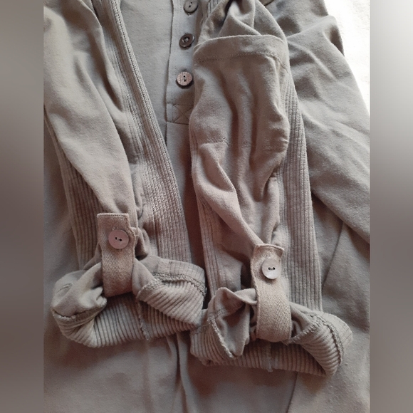 Neon Buddha Medium Khaki ¾ Sleeve Collared - Picture 9 of 16